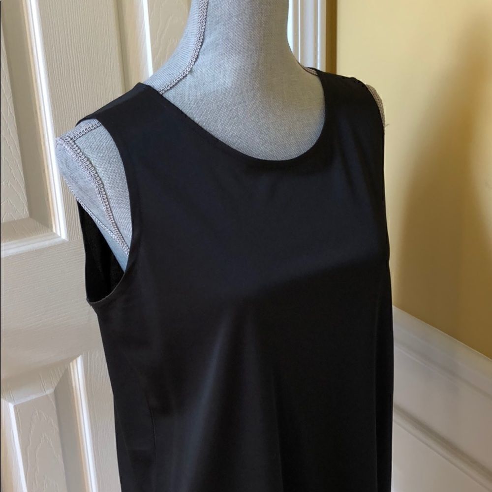 Black Tank - Picture 2 of 3